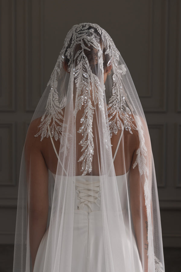 Mantilla Bridal Veil with beaded lace trim, V-2523