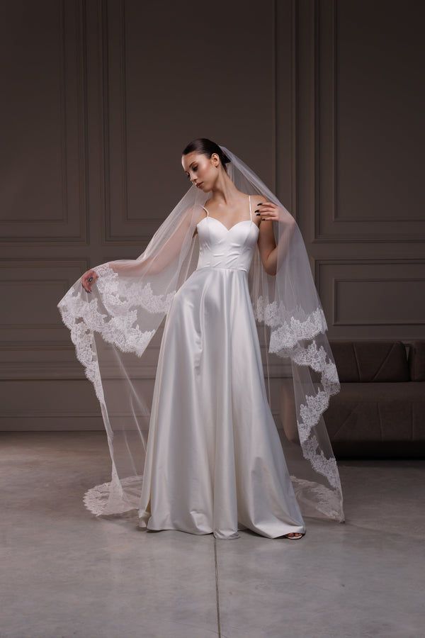 Two layers drop veil with lace trim, V-2519